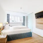 Hotelgasthof Bayerischer Hof מלון סולזבאך-רוזנברג