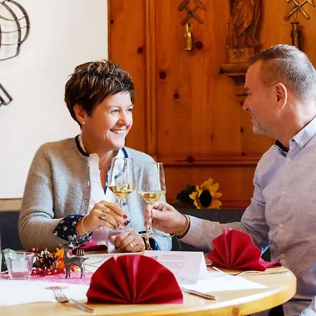 Hotelgasthof Bayerischer Hof *
