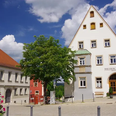 מלון Hotelgasthof Bayerischer Hof 3*
